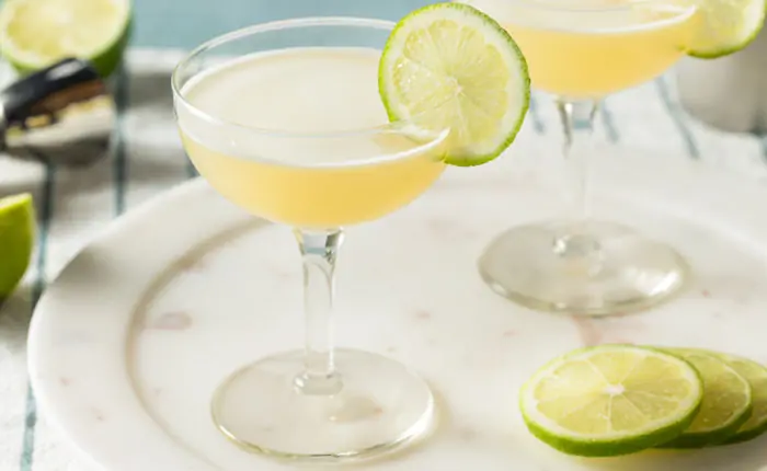 Gimlet – der Gin-Cocktail mit der Extraportion Limette