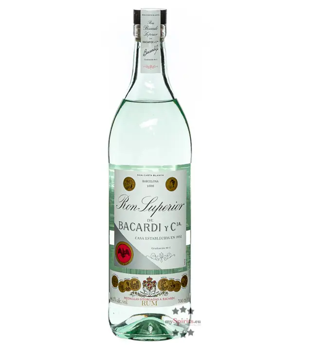 Bacardi Superior Rum / 44,5 % Vol. / 0,7 Liter-Flasche