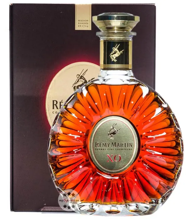 Rémy Martin XO Cognac / 40 % Vol. / 0,7 Liter-Flasche in Geschenkkarton