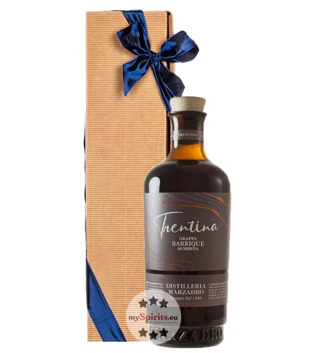 Marzadro Geschenk-Set Grappa La Trentina Morbida Barrique 41 % vol. 0,7 l in Geschenk-Schachtel