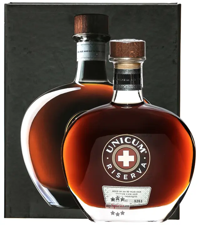 Zwack Unicum Riserva Kräuterlikör / 40 % vol / 0,7 Liter-Flasche in Geschenkbox