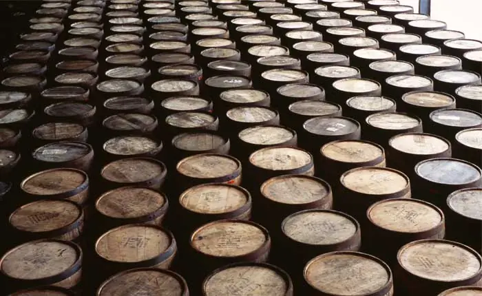 Der Venezolanische Rum lagert in Eichenholzfässern Der Venezolanische Rum lagert in Eichenholzfässern