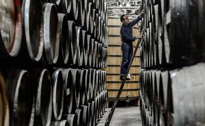 Planteray Rum lagert in gebrauchten Cognac-Fässern Planteray Rum lagert in gebrauchten Cognac-Fässern