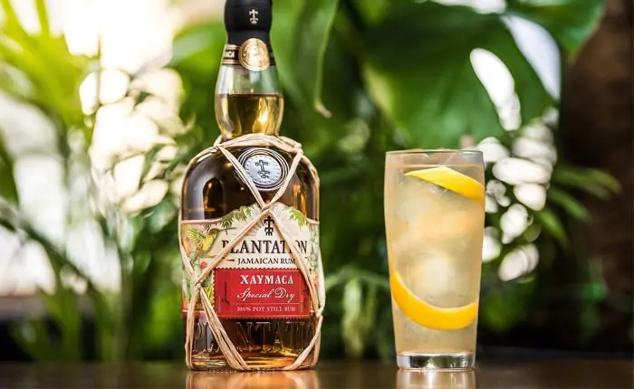 Planteray Signature Blend Xaymaca Special Dry Rum Planteray Signature Blend Xaymaca Special Dry Rum