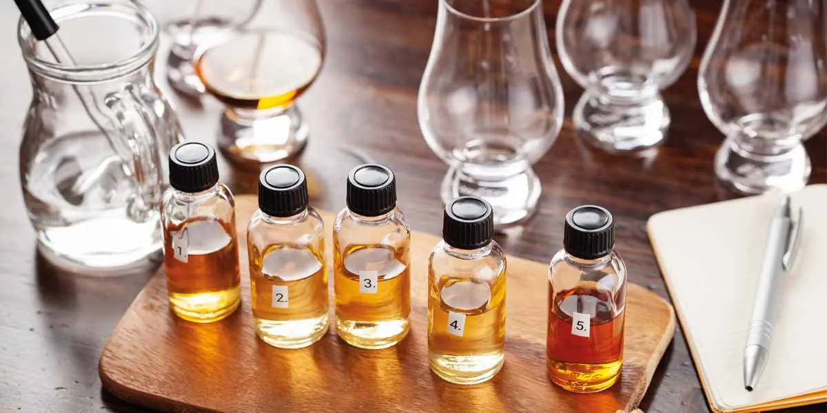 Tasting-Boxen Probierpakete zum tasten von Whisky, Rum, Gin & Co.