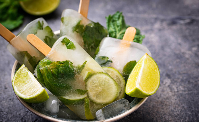 Mojito Eis – mit Rum und frischer Minze