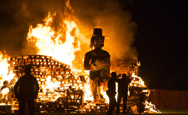 Guy Fawkes Day oder auch Bonfire Night die jährlich am 5. November stattfindet