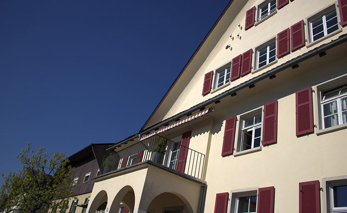 Historisches Brennereigebäude der Fein-Brennerei Prinz nach dem Wiederaufbau Historisches Brennereigebäude der Fein-Brennerei Prinz nach dem Wiederaufbau